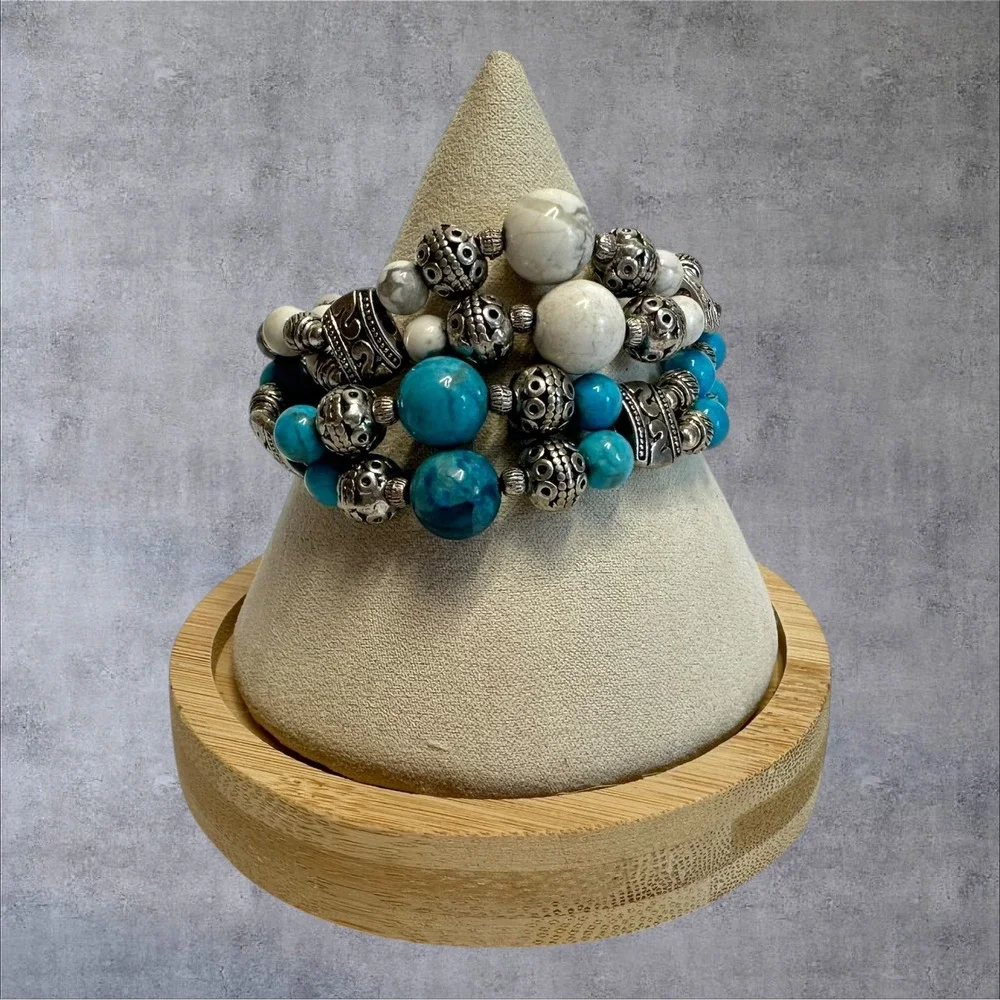 Artisan Beaded Bracelet Lot 2 Turquoise White Howlite Style Toggle‎ Set